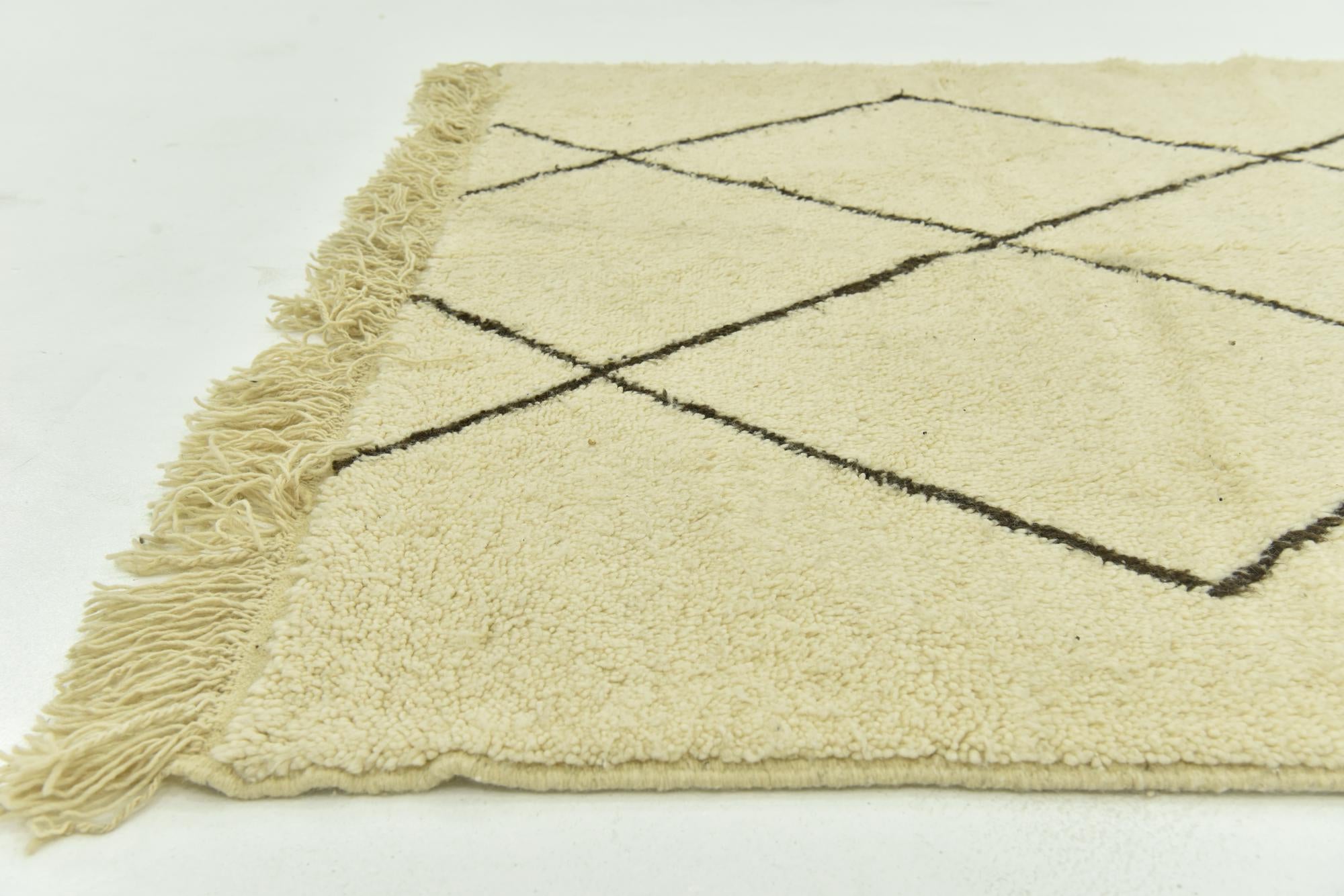 5' 3 x 8' 2 Hand Knotted Moroccan Wool Rug