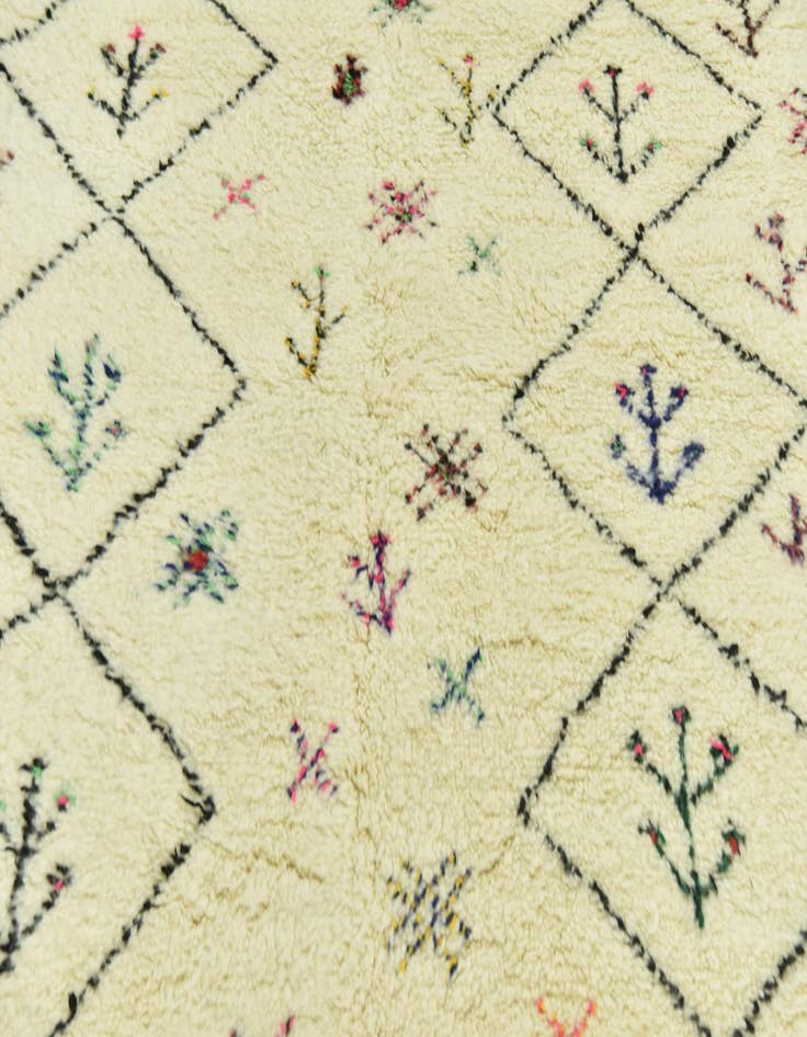 Detail image of 5' 6 x 7' 6  Hand Knotted Moroccan Wool Rug