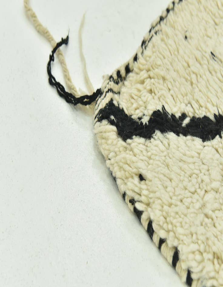 Detail image of 4' 10 x 8' 8  Hand Knotted Moroccan Wool Rug