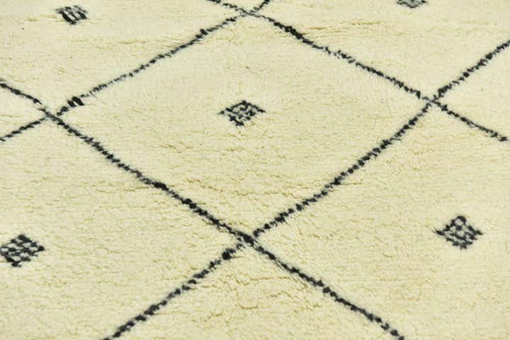 4' 10 x 8' 3 Hand Knotted Moroccan Wool Rug