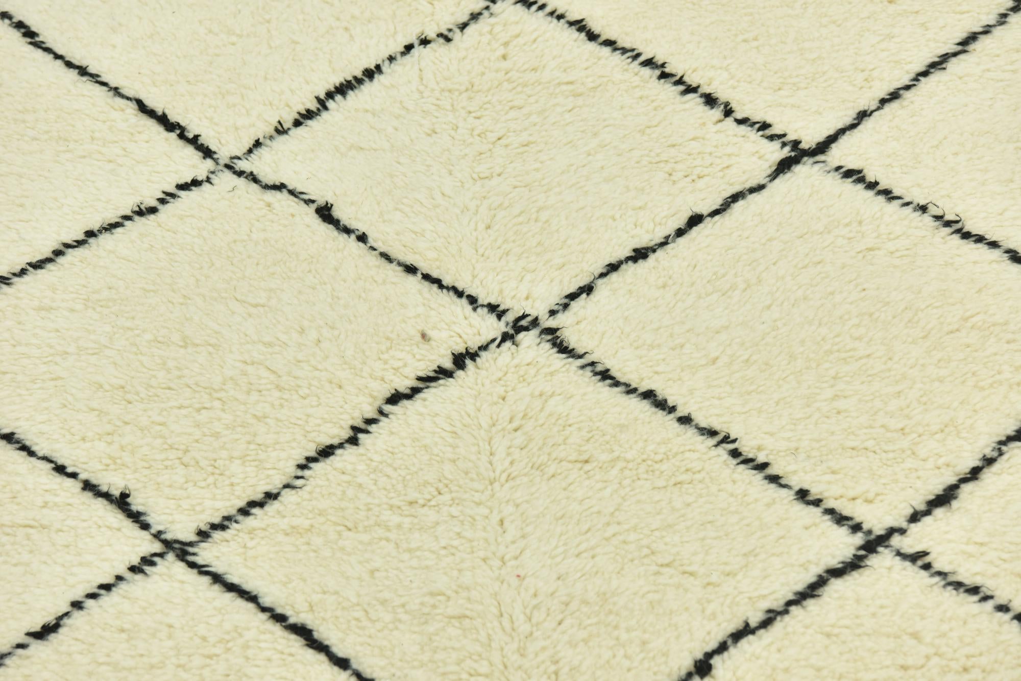5' 4 x 8' 5 Hand Knotted Moroccan Wool Rug