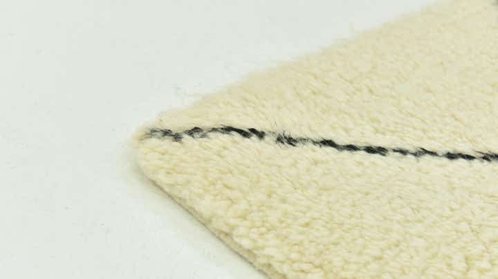 5' 4 x 8' 5 Hand Knotted Moroccan Wool Rug