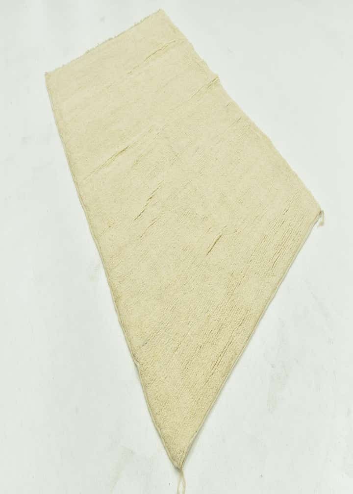 5' 5 x 8' 2 Hand Knotted Moroccan Wool Rug