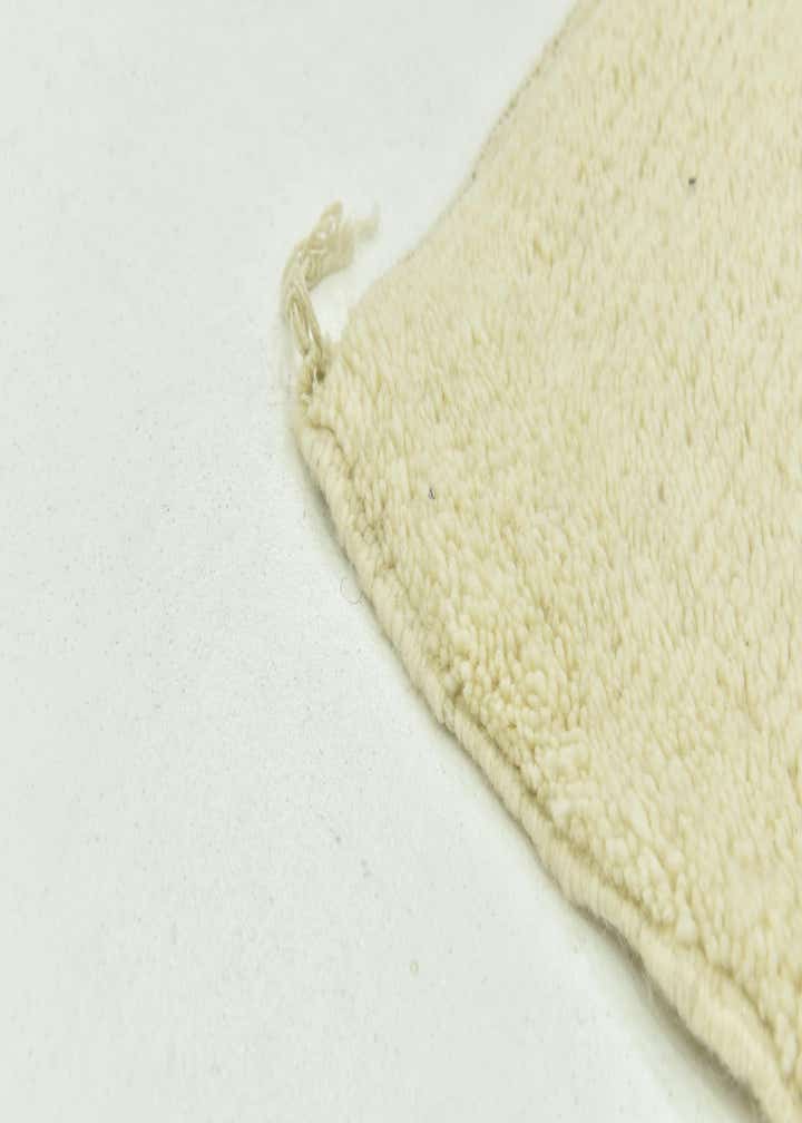 5' 5 x 8' 2 Hand Knotted Moroccan Wool Rug