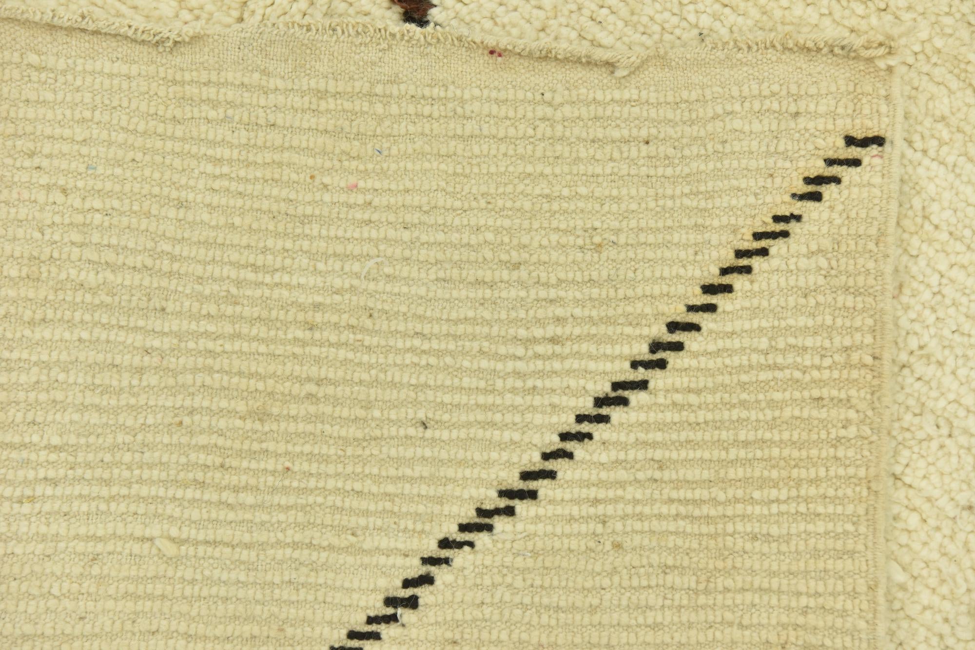 5' 4 x 9' 4 Hand Knotted Moroccan Wool Rug
