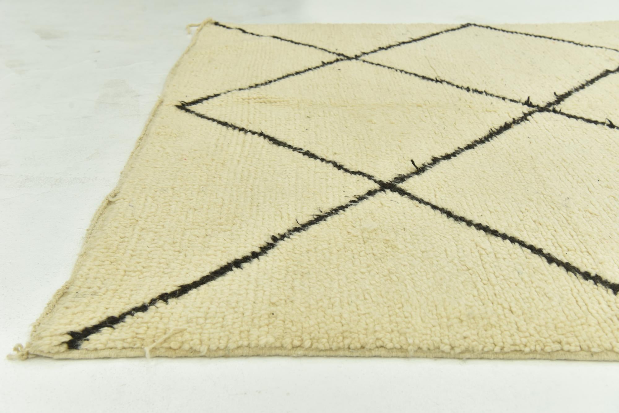 5' 4 x 9' 4 Hand Knotted Moroccan Wool Rug