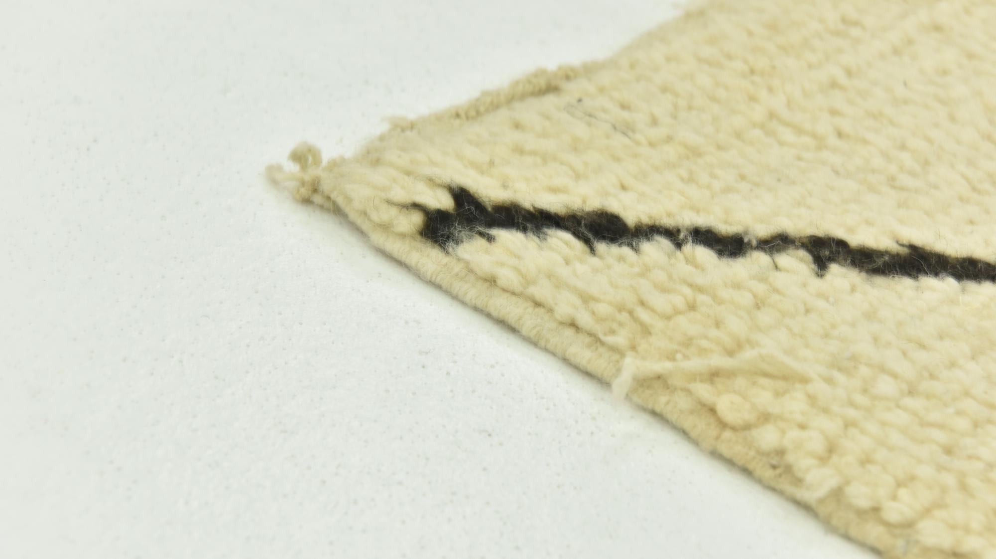 5' 4 x 9' 4 Hand Knotted Moroccan Wool Rug