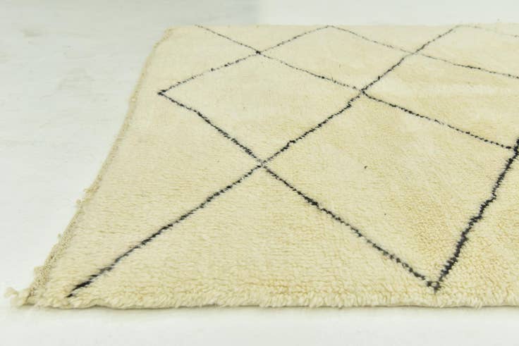 Detail image of 5' 8 x 8' Hand Knotted Moroccan Wool Rug