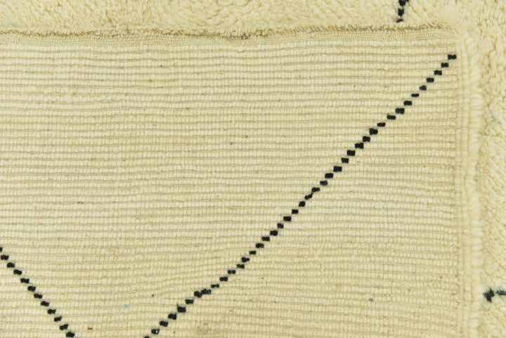 5' 10 x 7' 8 Hand Knotted Moroccan Wool Rug