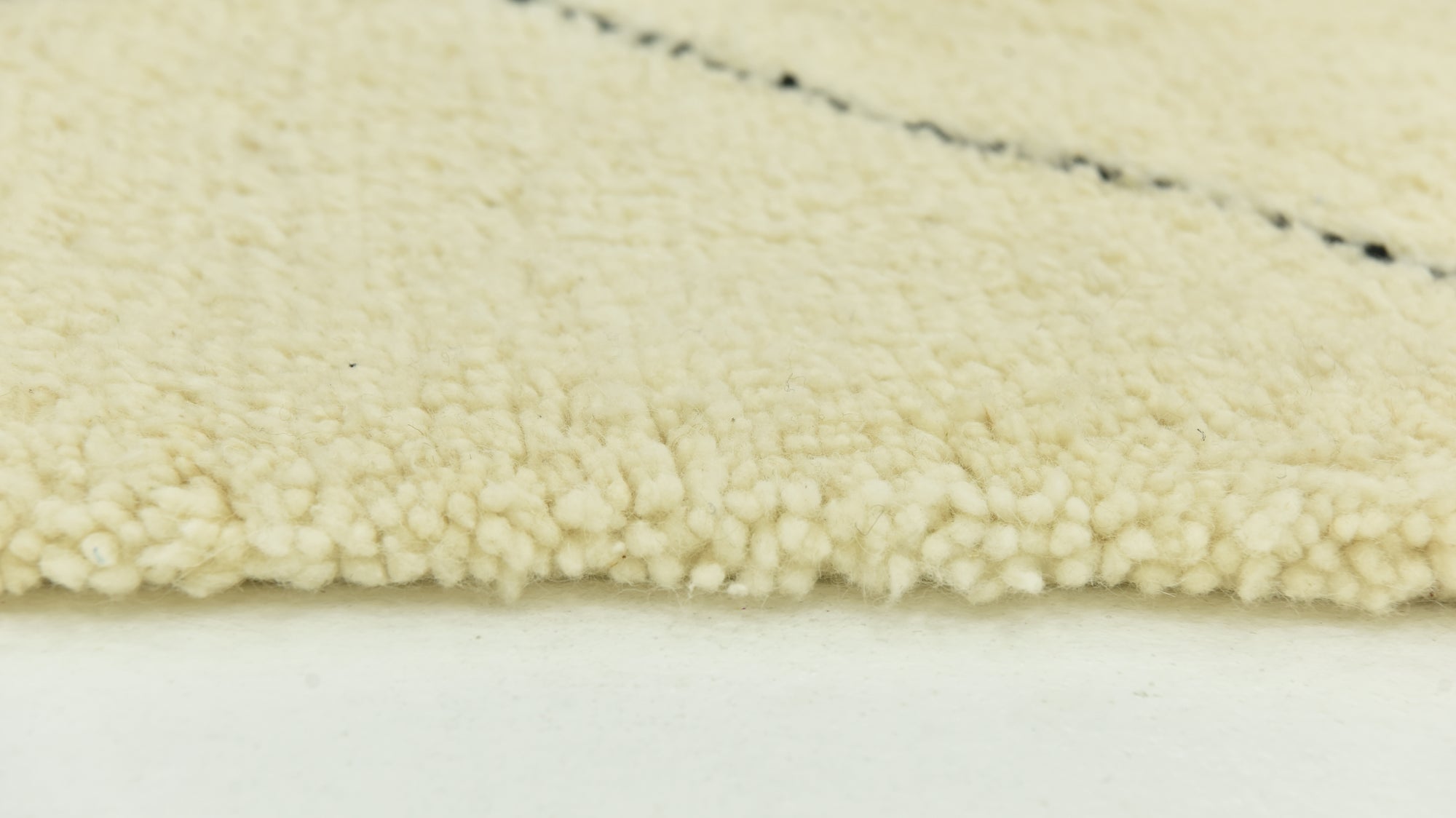 5' 10 x 7' 8 Hand Knotted Moroccan Wool Rug