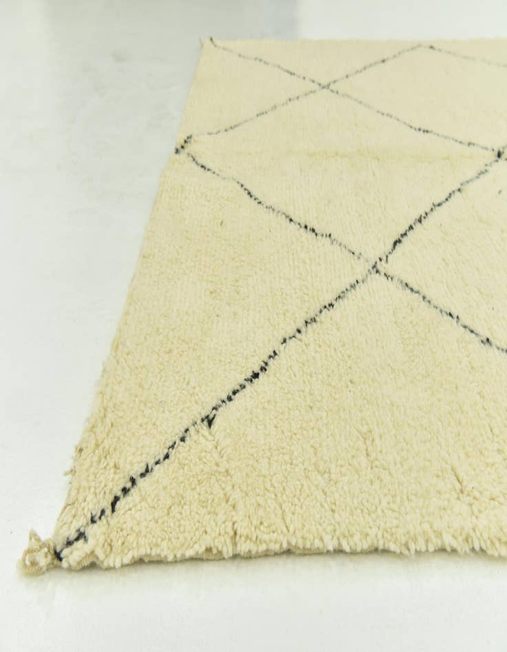 Detail image of 6' 6 x 9' 5  Hand Knotted Moroccan Wool Rug