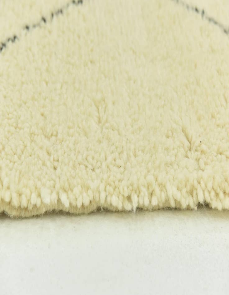 Detail image of 6' 6 x 9' 5  Hand Knotted Moroccan Wool Rug