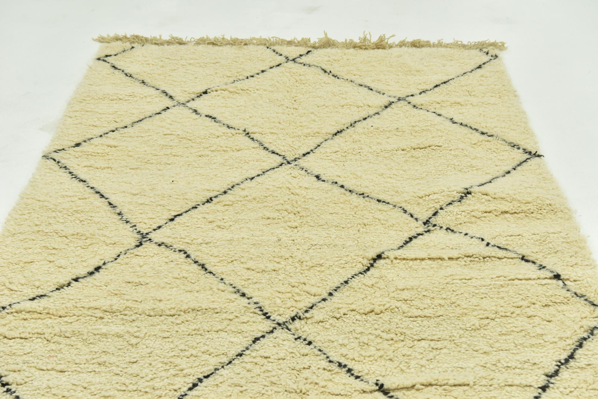 5' x 8' 3 Hand Knotted Moroccan Wool Rug