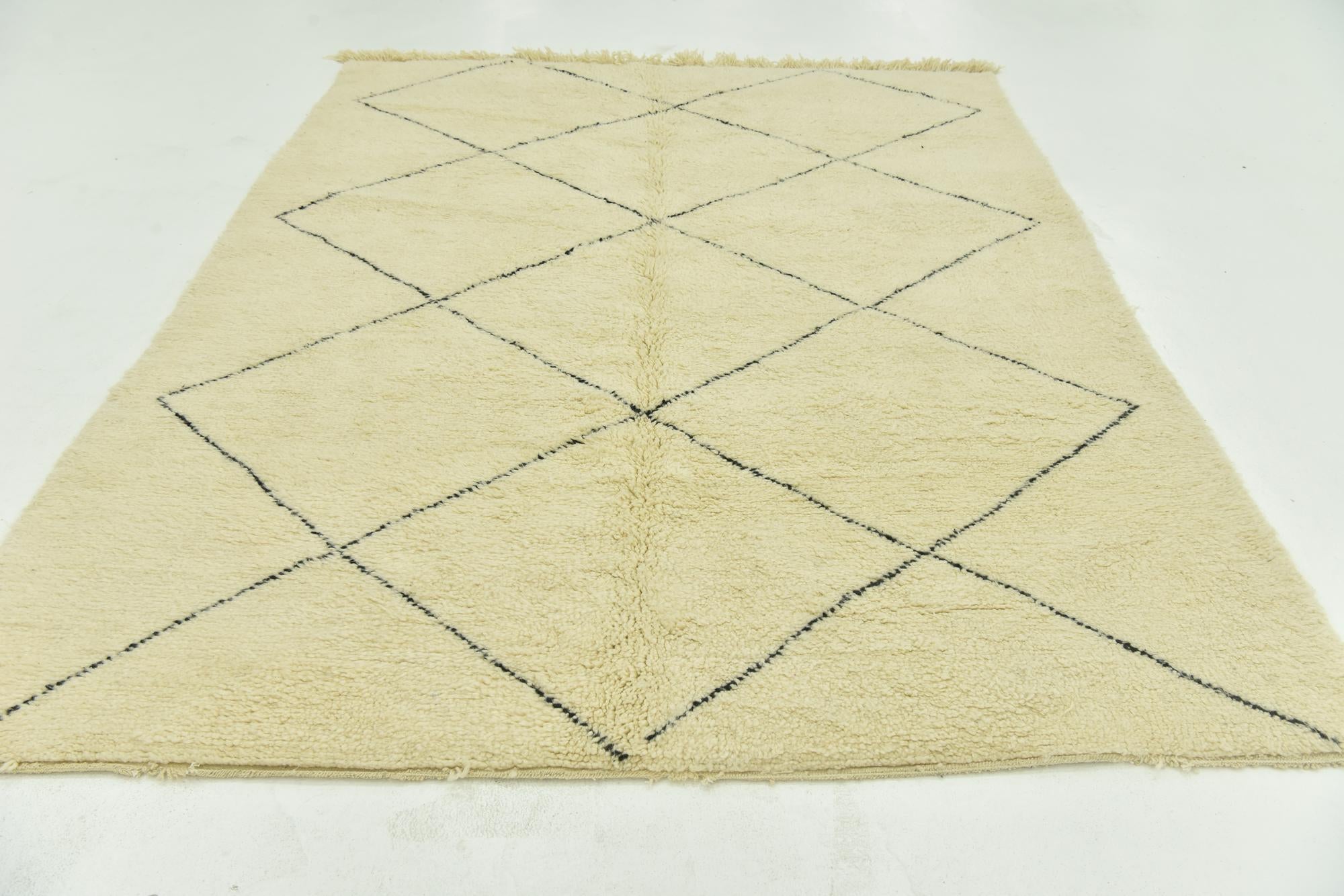7' 1 x 9' 3 Hand Knotted Moroccan Wool Rug