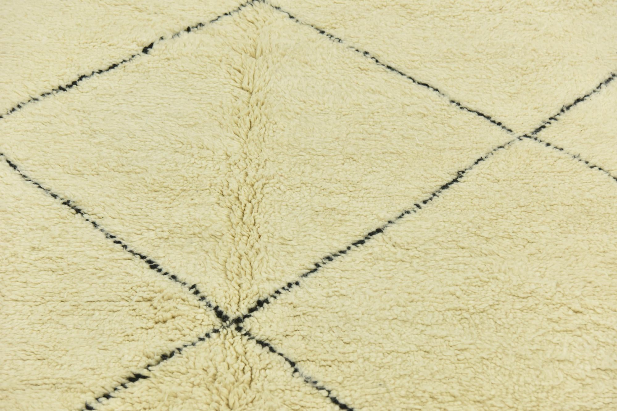 7' 1 x 9' 3 Hand Knotted Moroccan Wool Rug