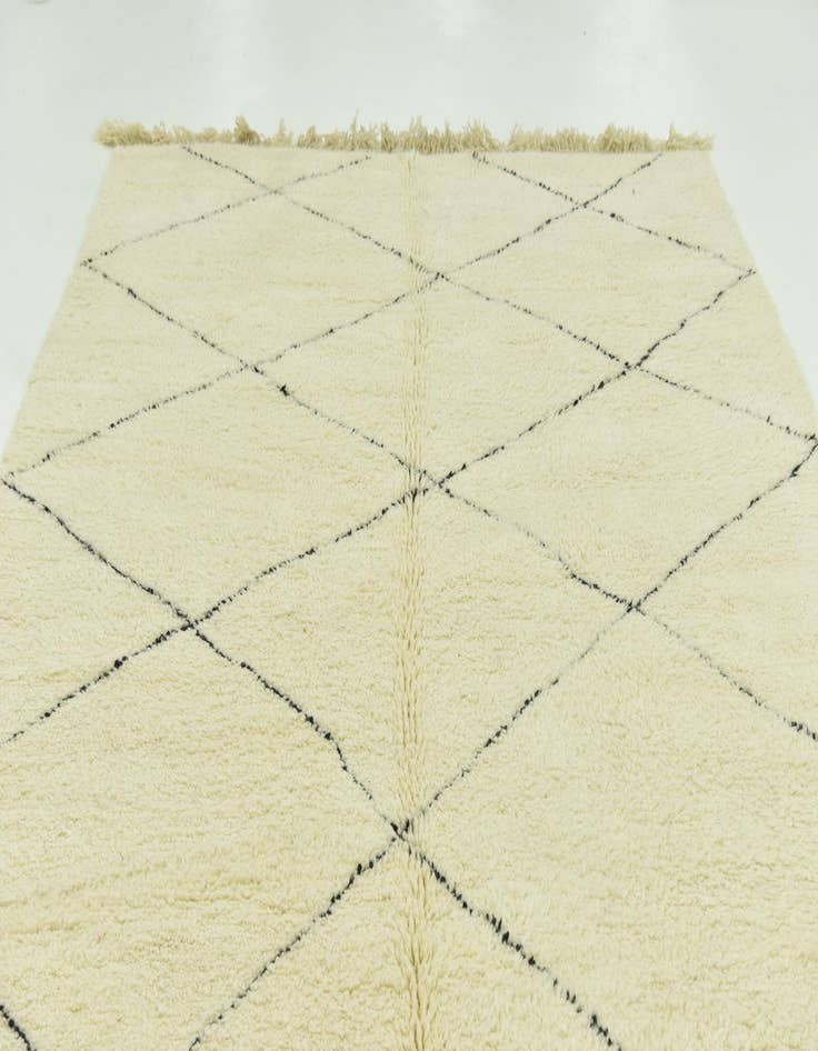 Detail image of 6' 10 x 10' 6  Hand Knotted Moroccan Wool Rug