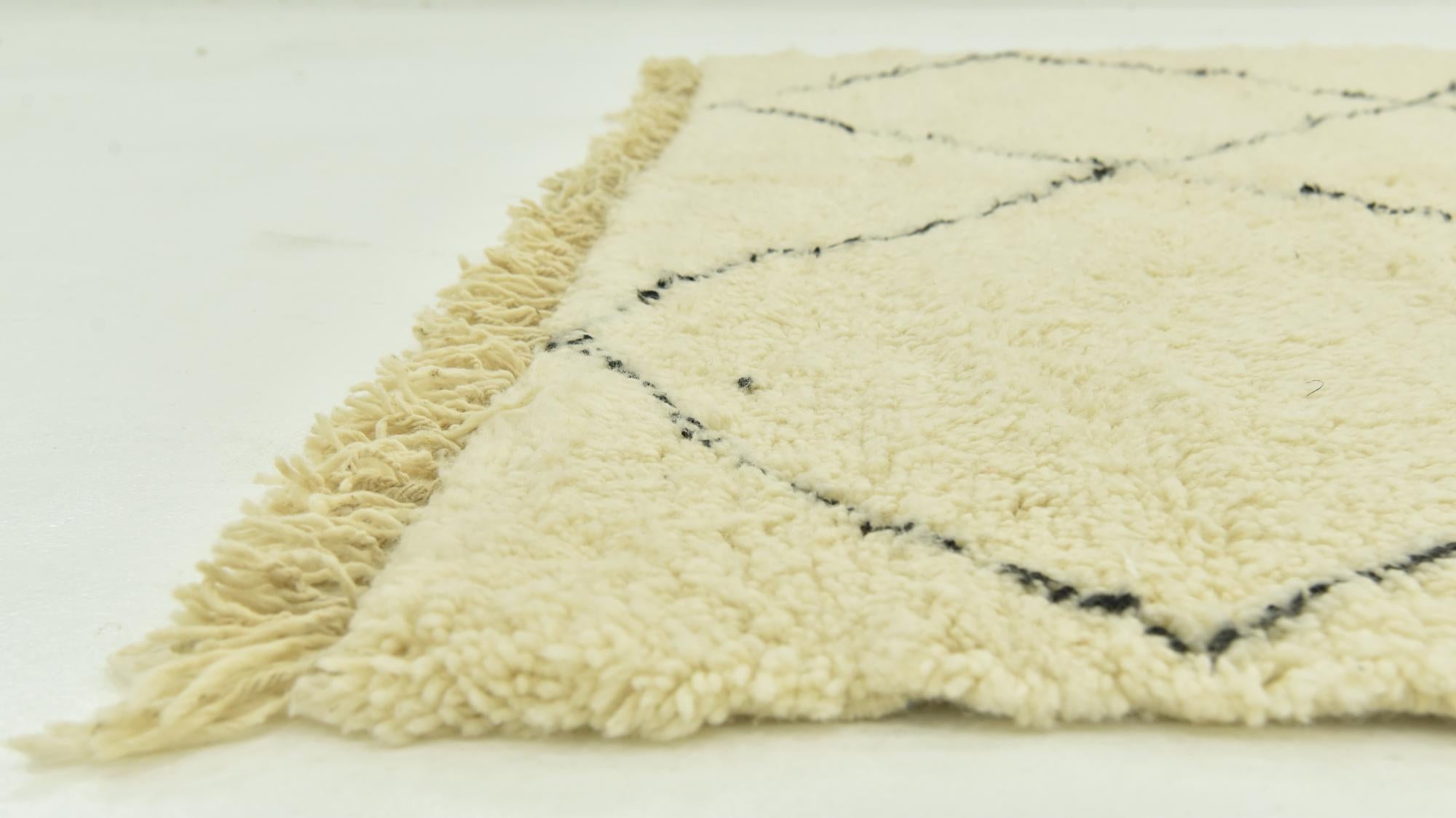 7' x 9' 9 Hand Knotted Moroccan Wool Rug
