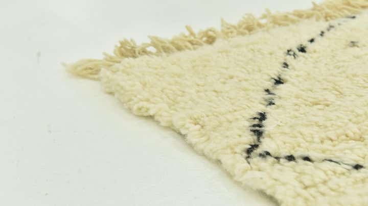 7' x 9' 9 Hand Knotted Moroccan Wool Rug