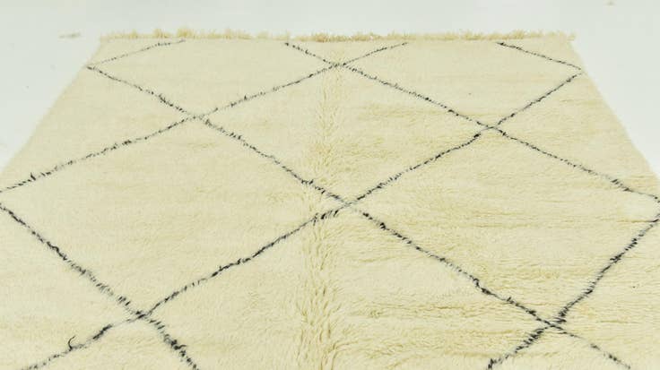 Detail image of 6' 10 x 10' 6 Hand Knotted Moroccan Wool Rug