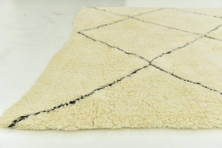 Detail image of 6' 10 x 10' 6 Hand Knotted Moroccan Wool Rug
