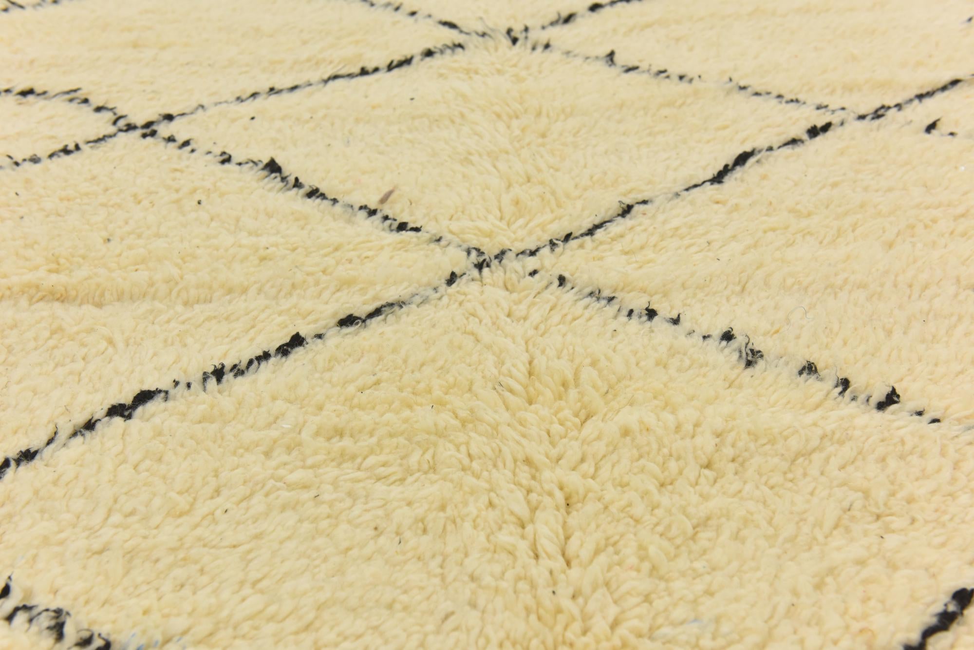 5' x 8' 3 Hand Knotted Moroccan Wool Rug