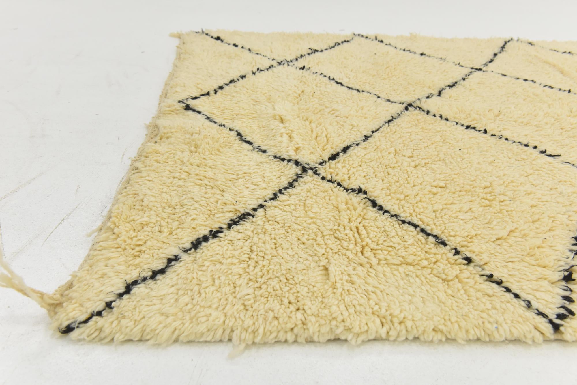 5' x 8' 3 Hand Knotted Moroccan Wool Rug