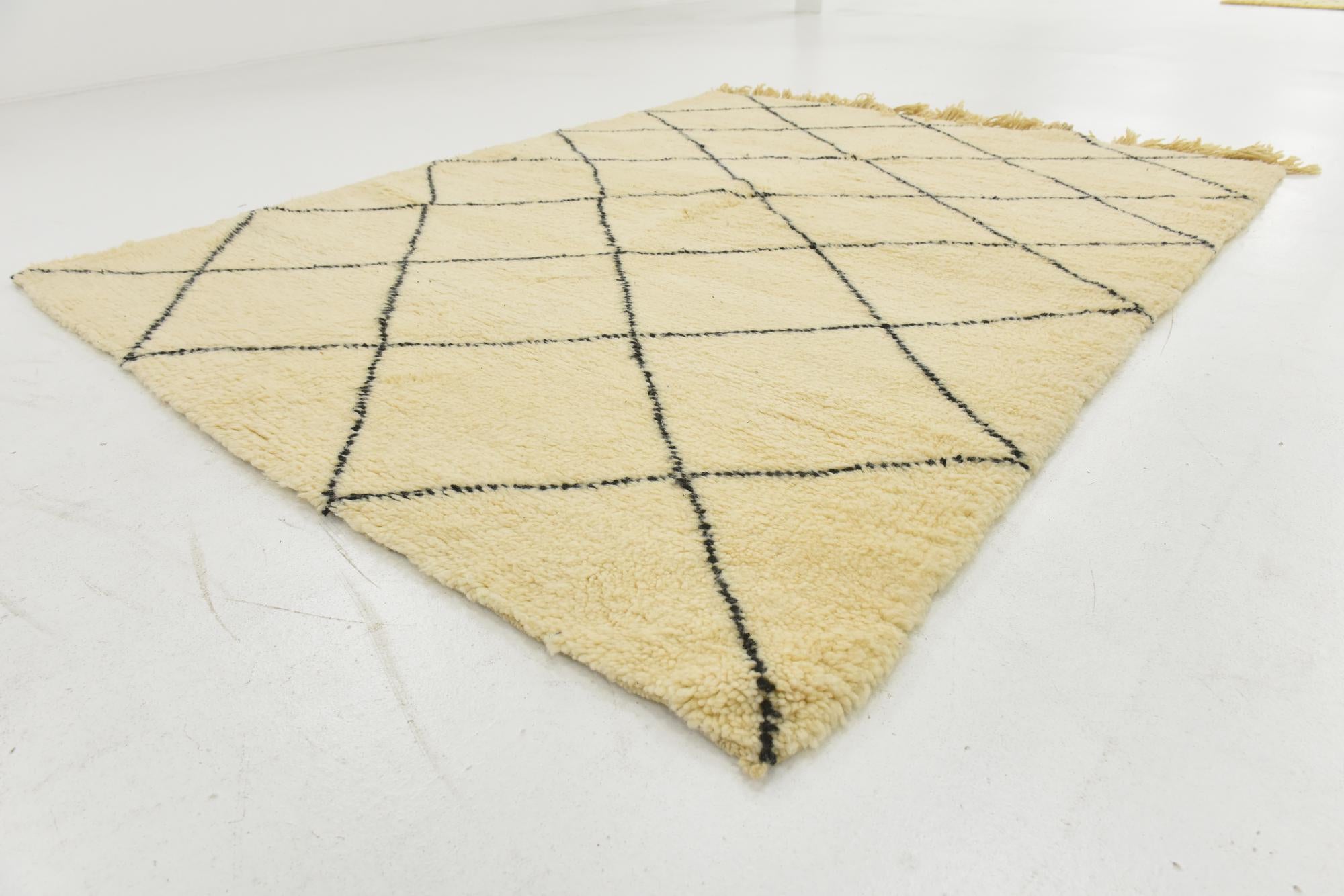 5' 11 x 7' 7 Hand Knotted Moroccan Wool Rug