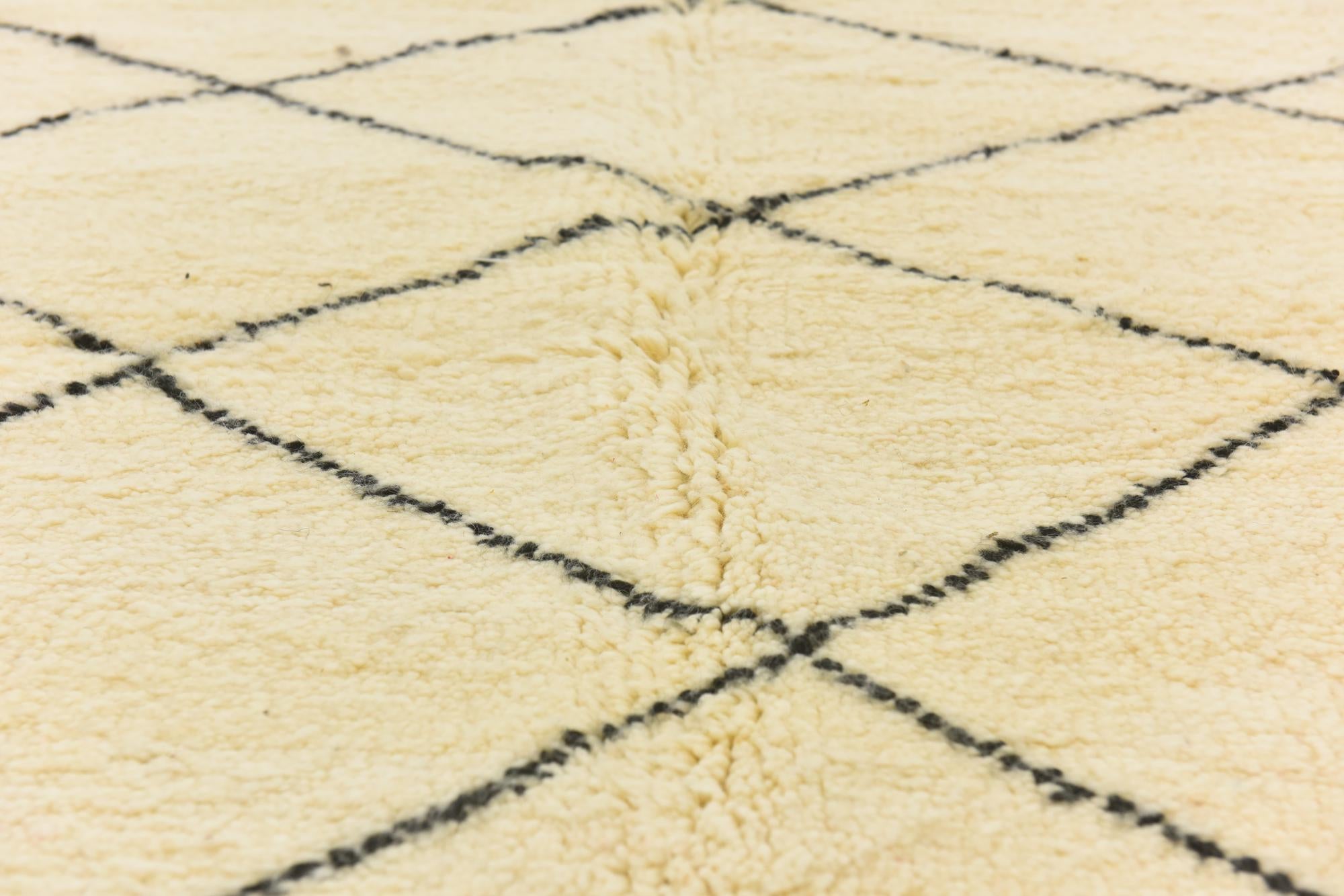 5' 11 x 7' 7 Hand Knotted Moroccan Wool Rug