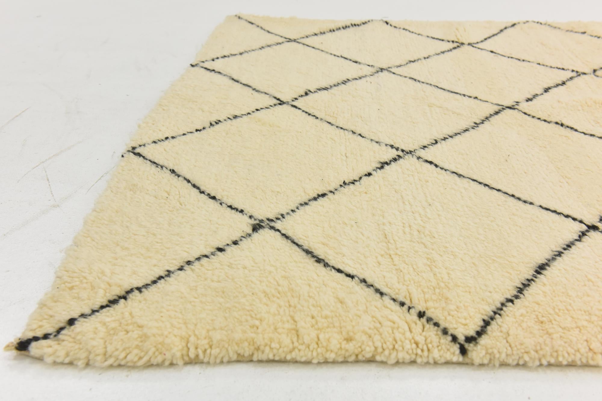 5' 11 x 7' 7 Hand Knotted Moroccan Wool Rug