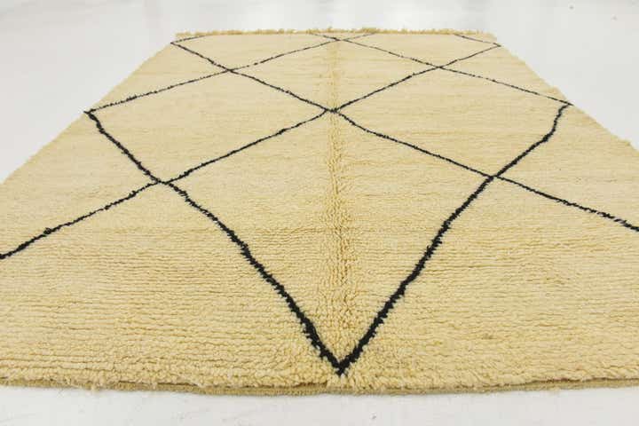 7' 1 x 9' 2 Hand Knotted Moroccan Wool Rug