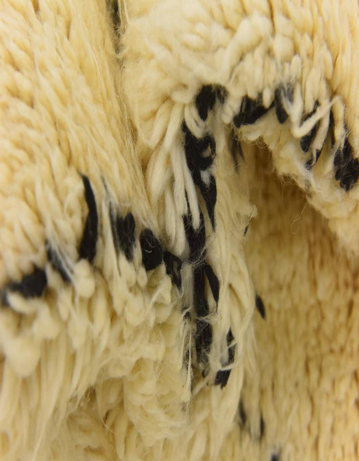 Detail image of 7' 1 x 9' 9  Hand Knotted Moroccan Wool Rug