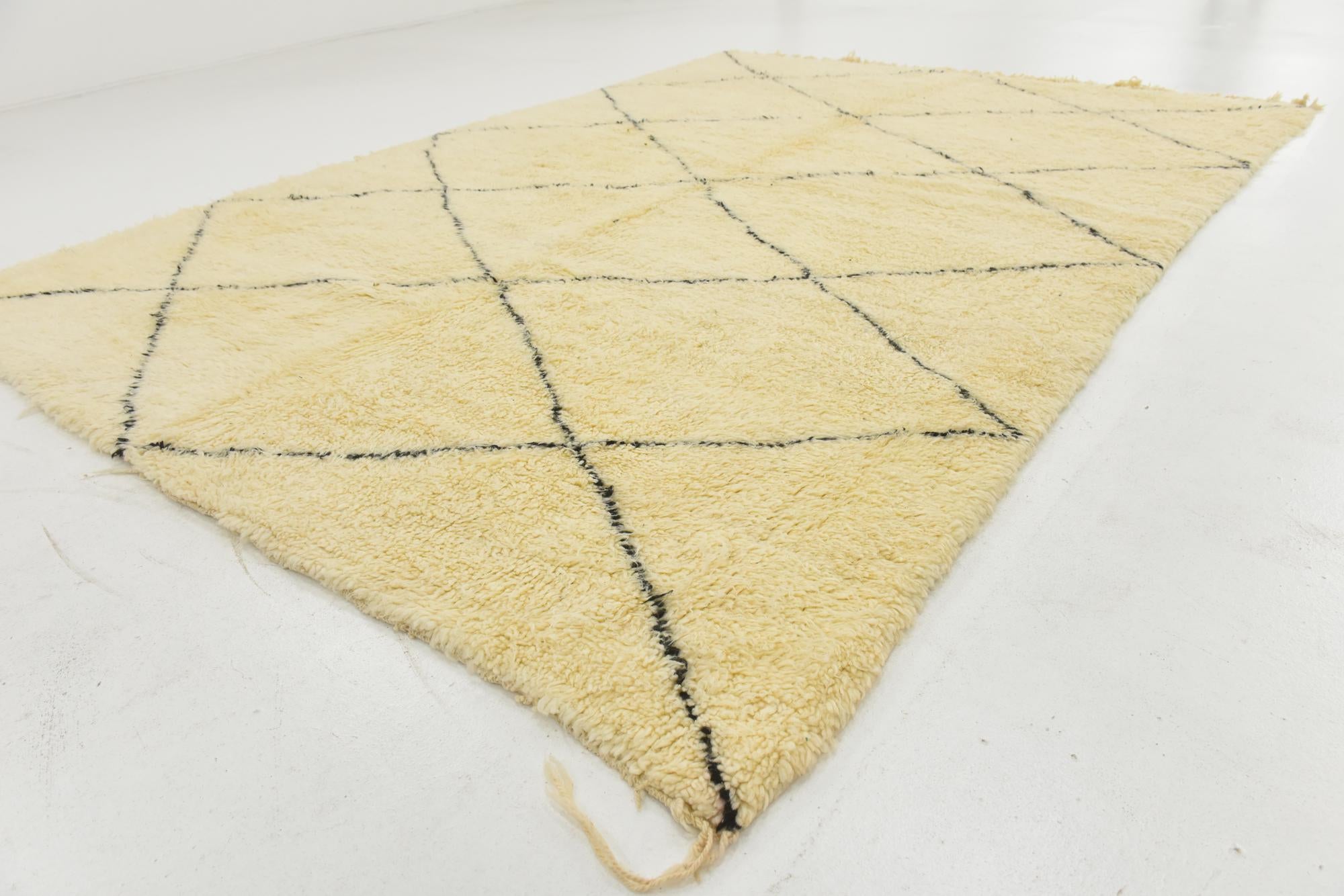 7' 1 x 9' 9 Hand Knotted Moroccan Wool Rug