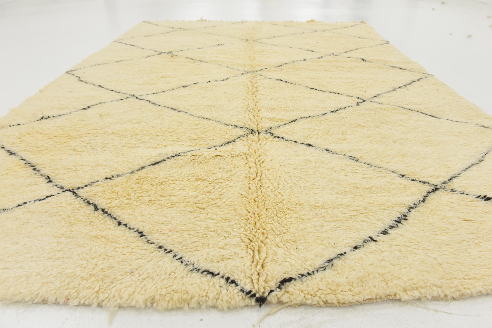 7' 1 x 9' 9 Hand Knotted Moroccan Wool Rug
