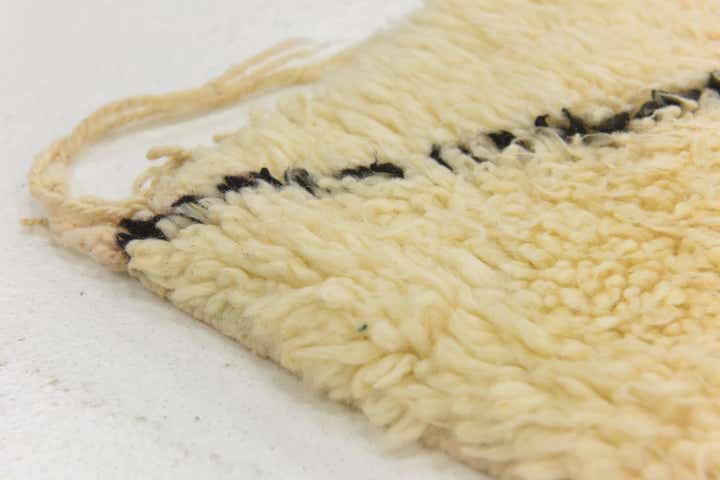 7' 1 x 9' 9 Hand Knotted Moroccan Wool Rug