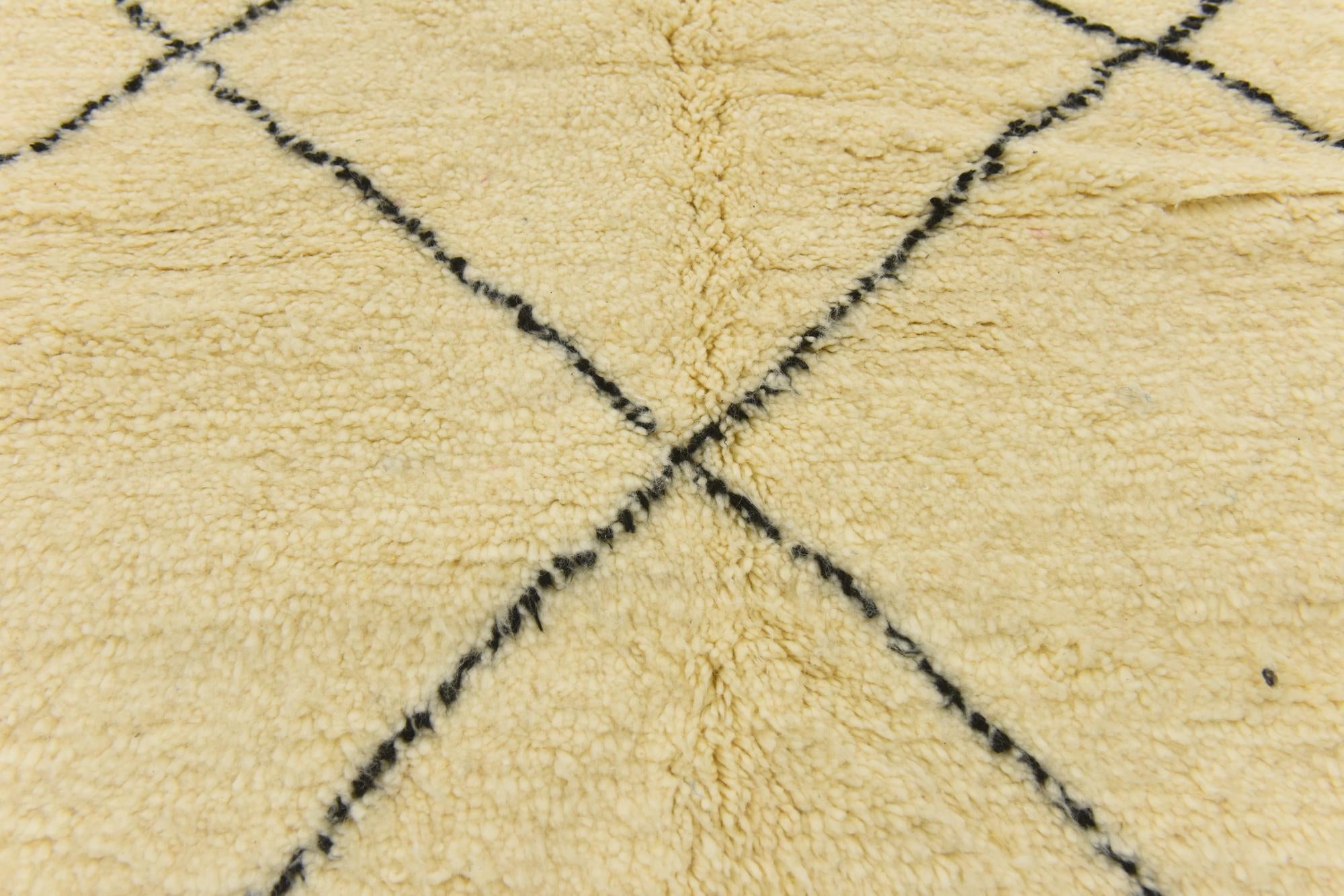 6' 9 x 9' 9 Hand Knotted Moroccan Wool Rug