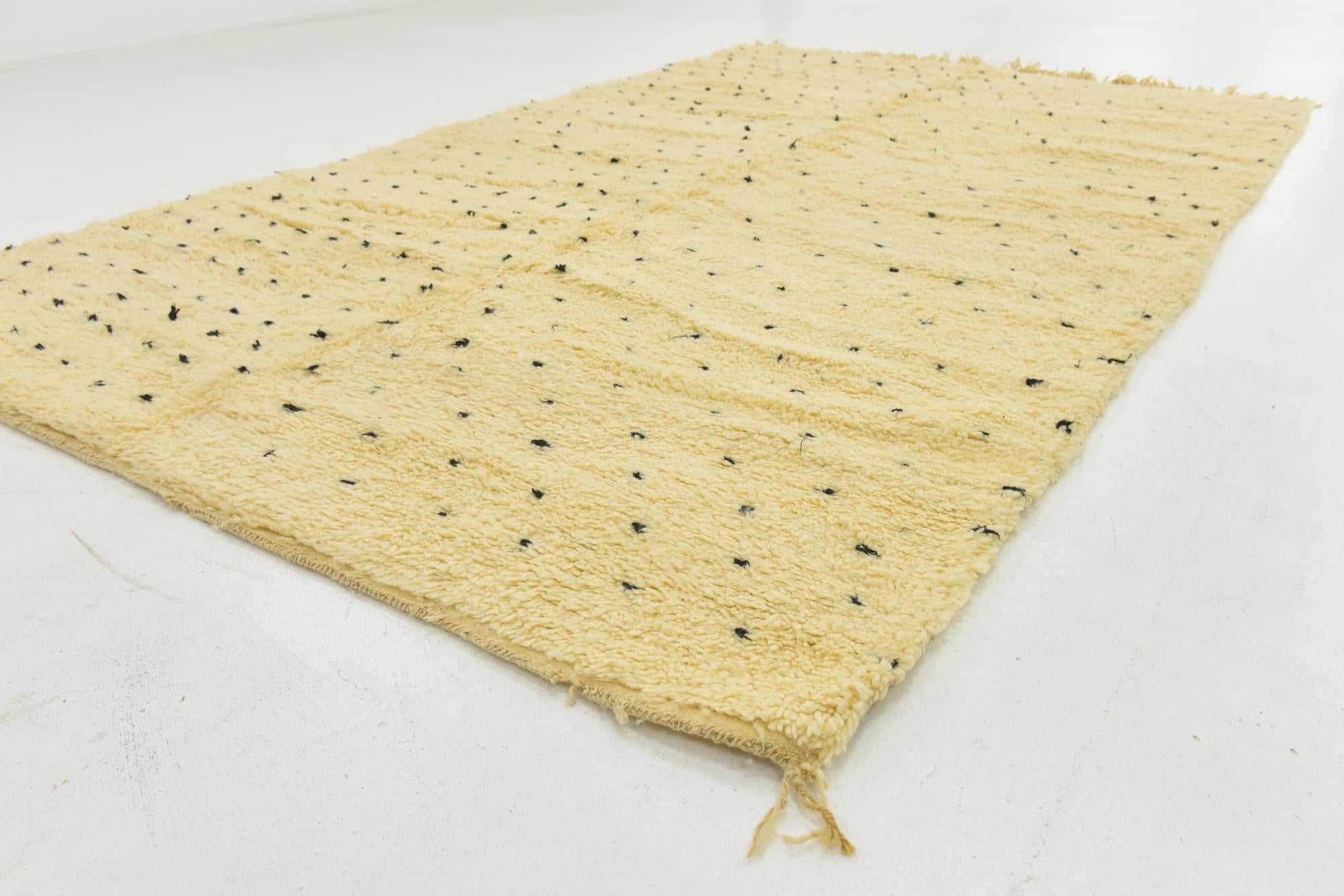 6' 5 x 10' Hand Knotted Moroccan Wool Rug