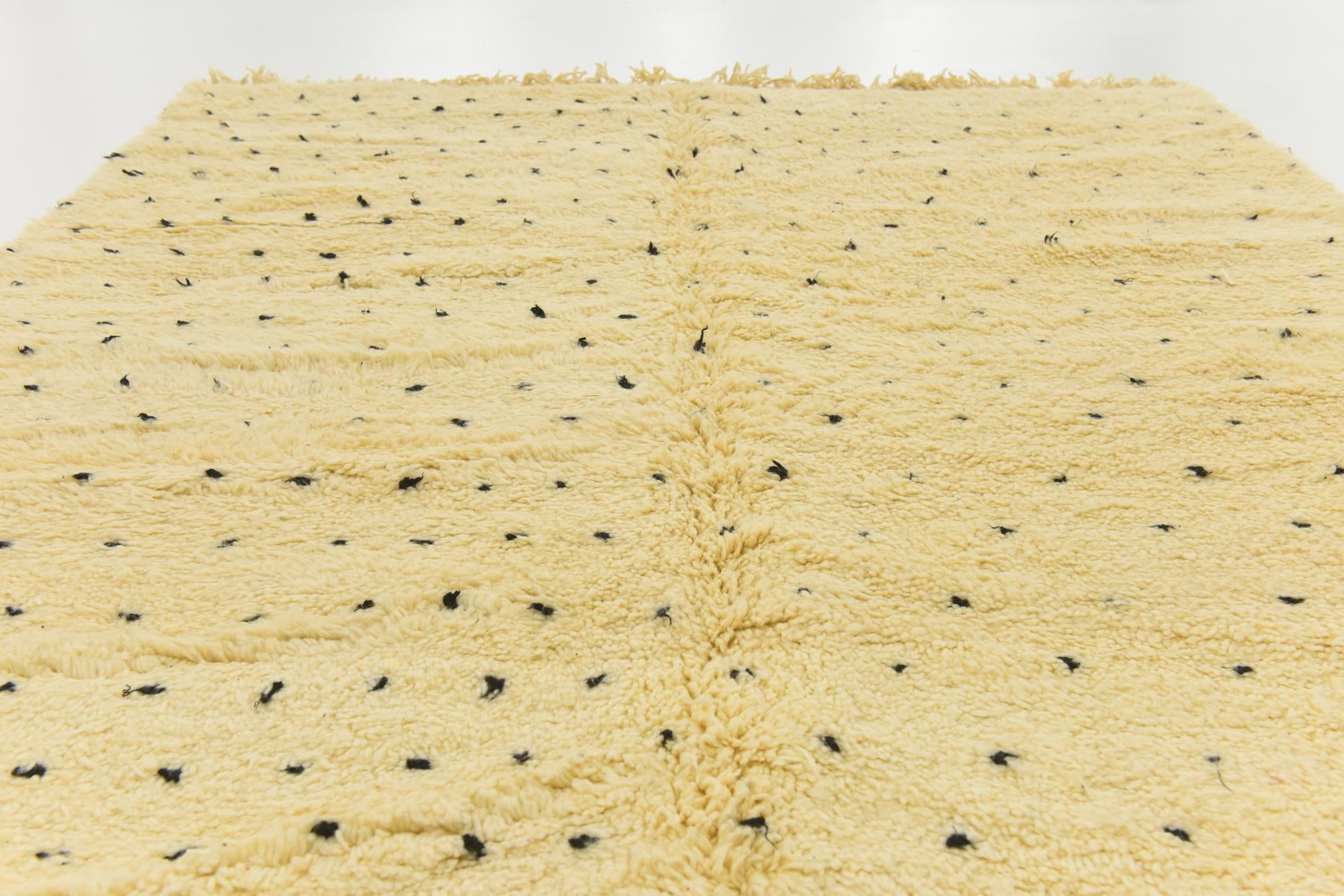 6' 5 x 10' Hand Knotted Moroccan Wool Rug