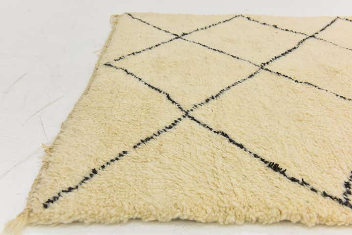 5' 2 x 8' 6 Hand Knotted Moroccan Wool Rug