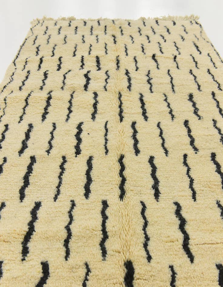 Detail image of 6' 3 x 9' 8  Hand Knotted Moroccan Wool Rug