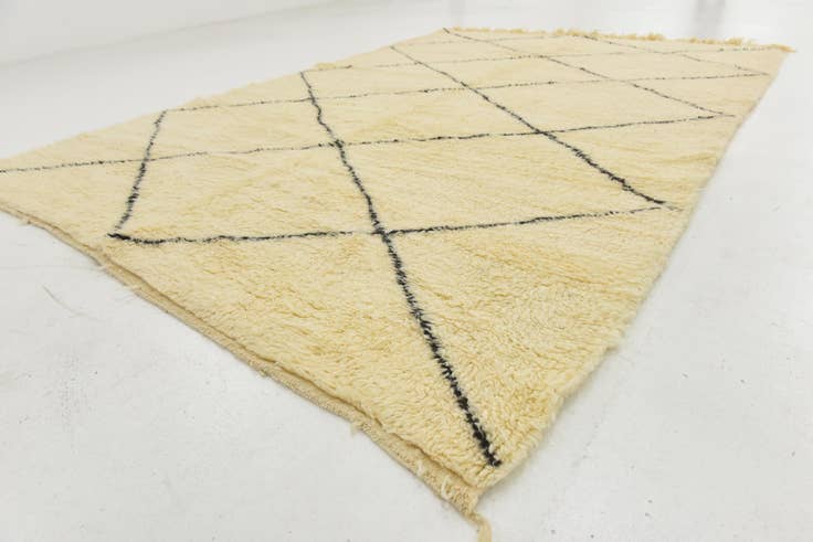 Detail image of 6' 7 x 9' 7 Hand Knotted Moroccan Wool Rug