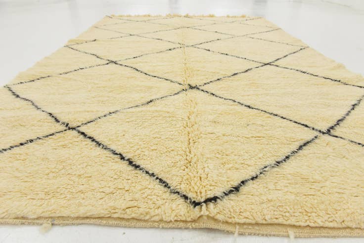 Detail image of 6' 7 x 9' 7 Hand Knotted Moroccan Wool Rug