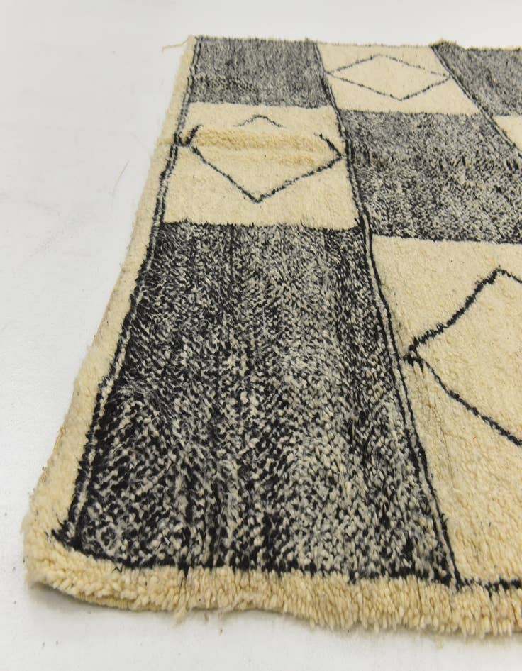 Detail image of 7' 5 x 9' 9  Hand Knotted Moroccan Wool Rug
