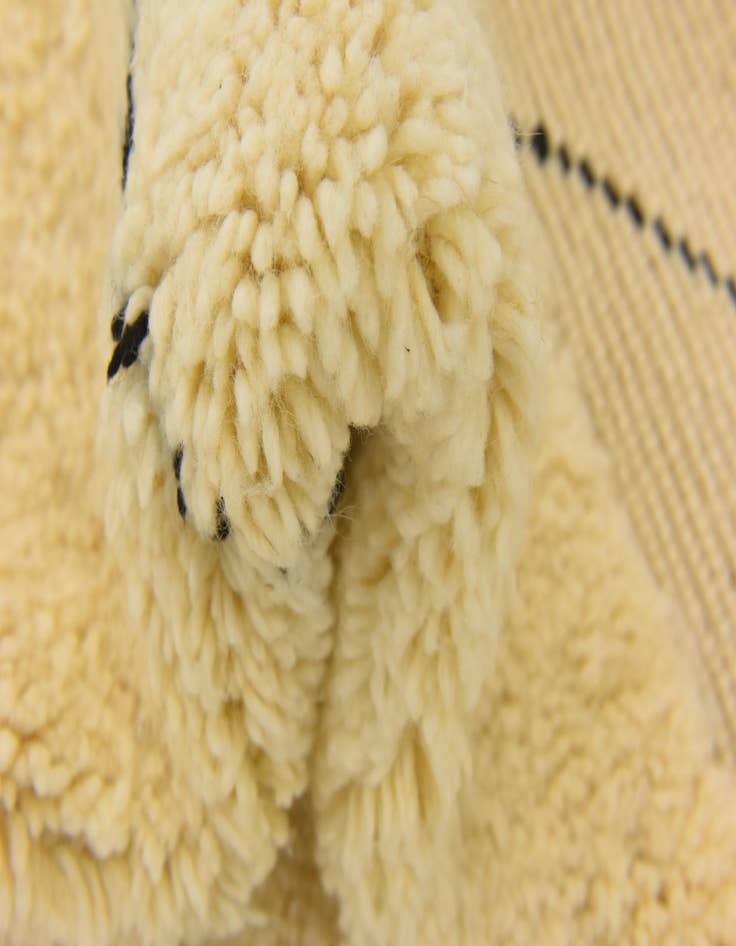 Detail image of 6' 9 x 9' 10  Hand Knotted Moroccan Wool Rug