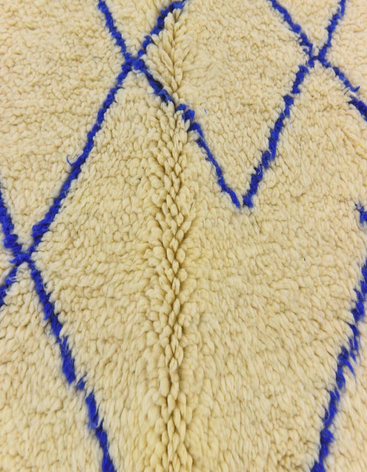 Detail image of 5' 5 x 7' 3  Hand Knotted Moroccan Wool Rug