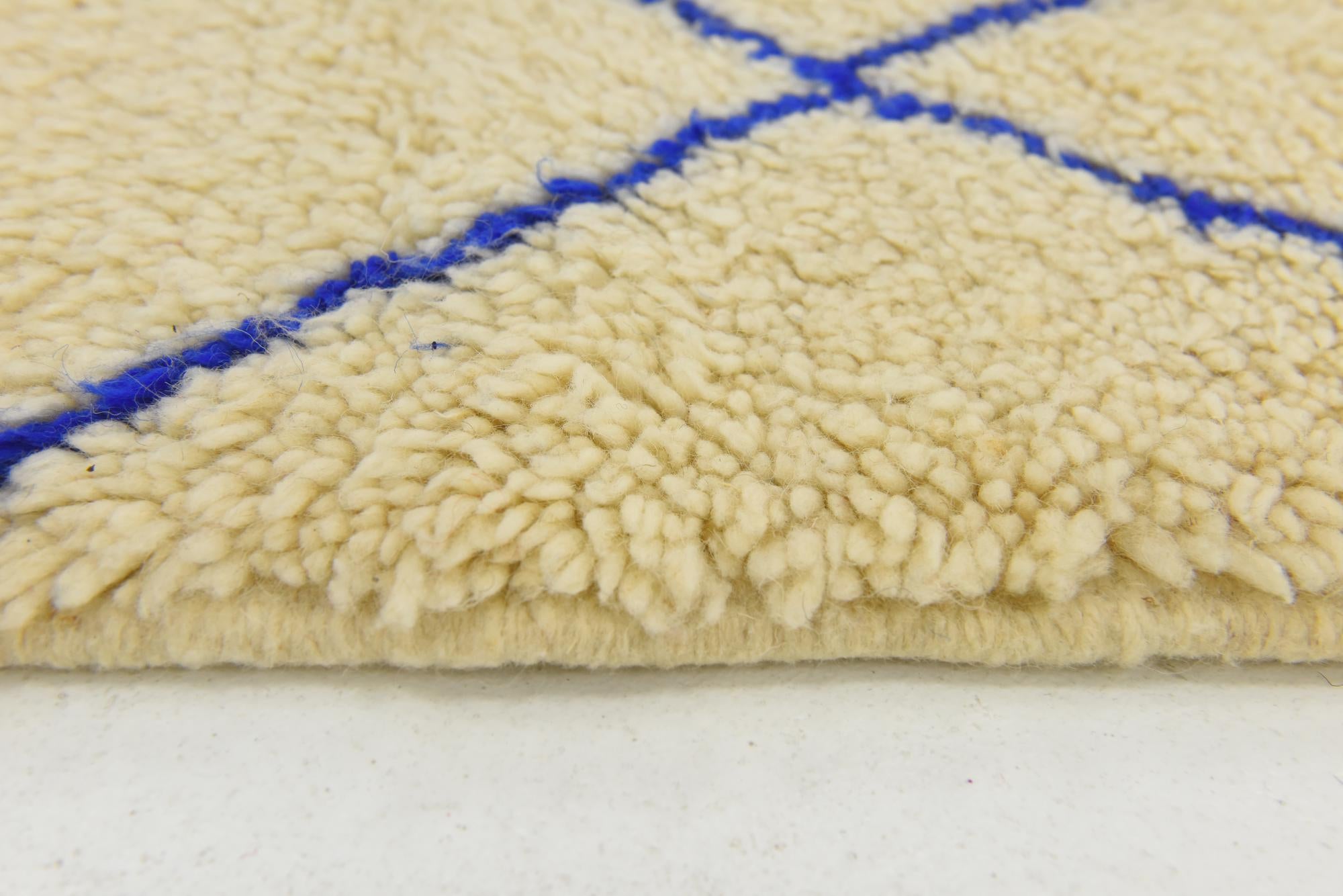 5' 5 x 7' 3 Hand Knotted Moroccan Wool Rug