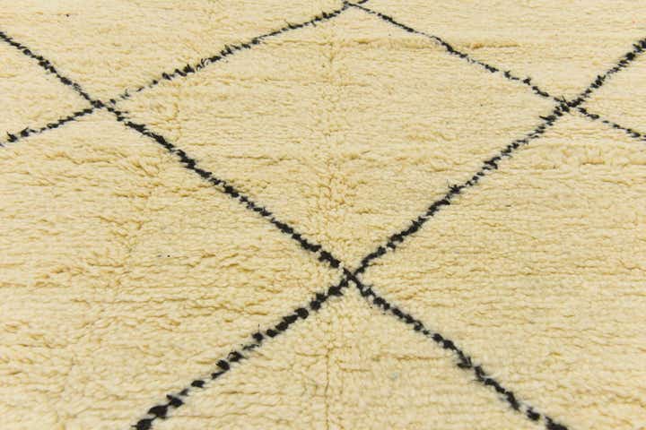 4' 10 x 8' 5 Hand Knotted Moroccan Wool Rug