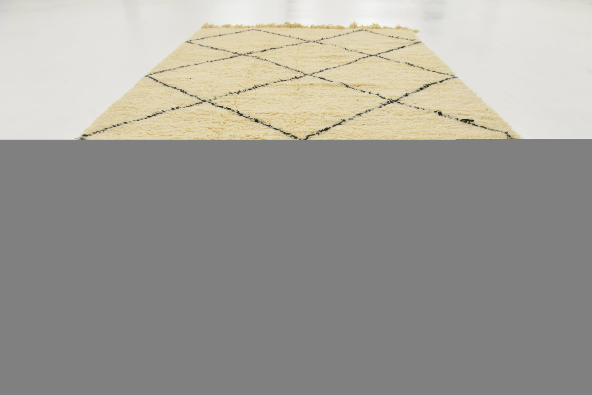 4' 10 x 8' 5 Hand Knotted Moroccan Wool Rug