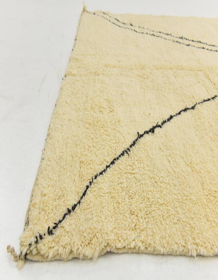 Detail image of 6' 11 x 9' 5  Hand Knotted Moroccan Wool Rug