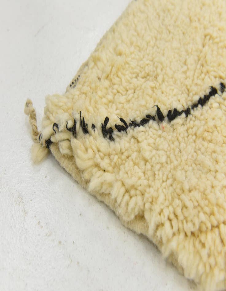 Detail image of 6' 11 x 9' 5  Hand Knotted Moroccan Wool Rug