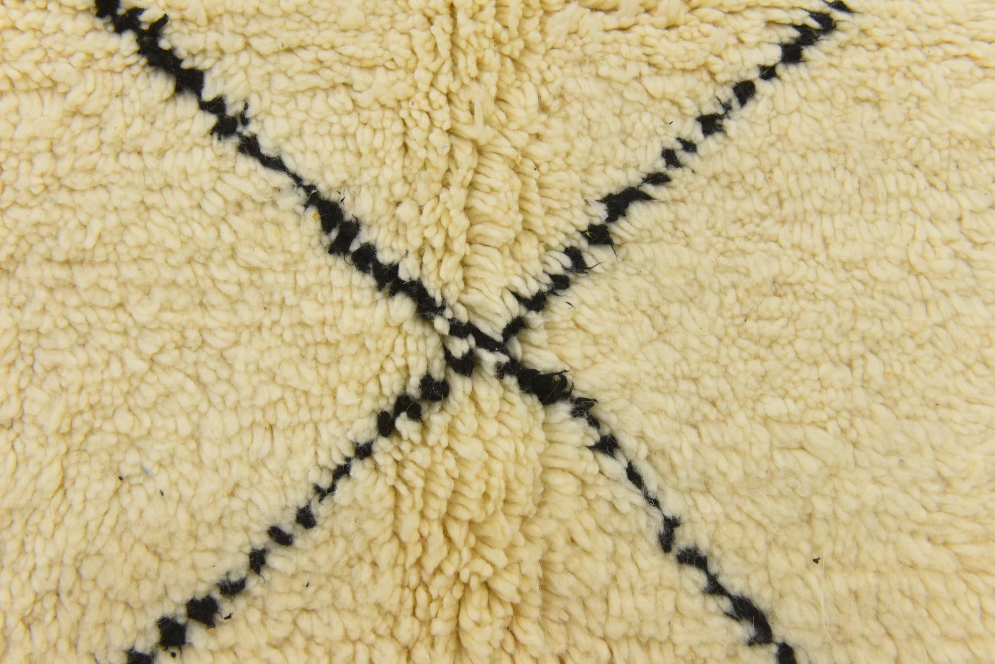 6' 10 x 10' 4 Hand Knotted Moroccan Wool Rug